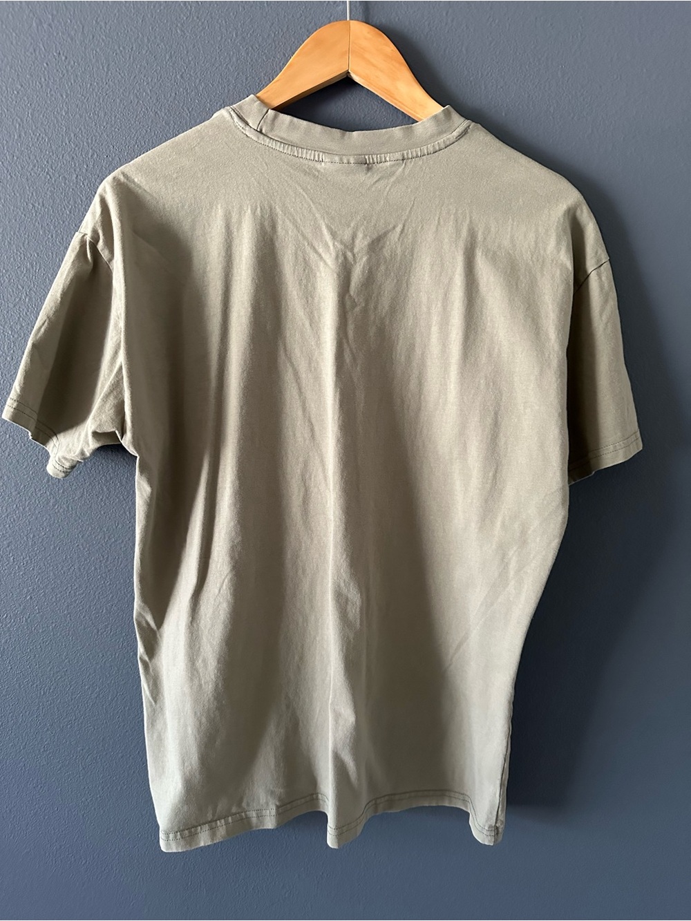Gymshark Short Sleeve Tee in Olive - Picture 3 of 3
